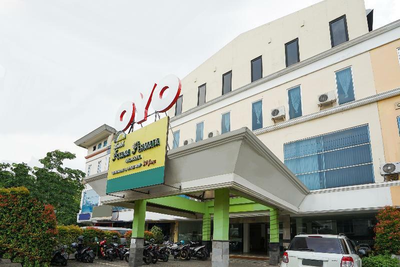 Istana Permata Ngagel Hotel Surabaia Exterior foto